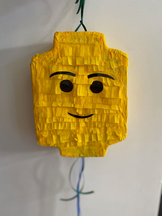 PINATA LEGO HEAD